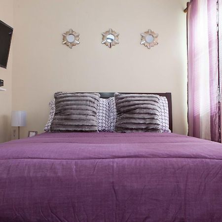 Studio, One And Two Bedroom Apartments - Bronx นิวยอร์ก ภายนอก รูปภาพ
