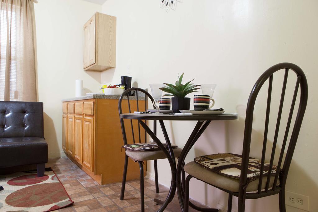 Studio, One And Two Bedroom Apartments - Bronx นิวยอร์ก ภายนอก รูปภาพ
